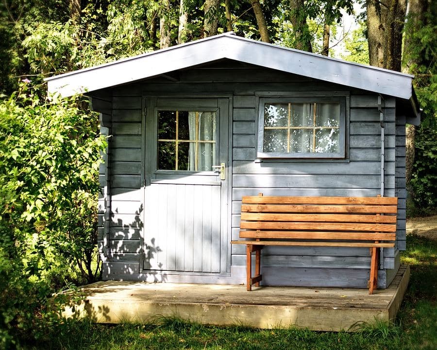 Le choix et l'installation de la maison de jardin
